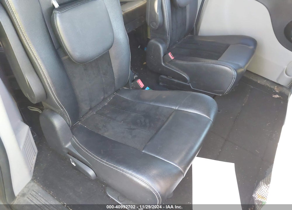 2017 DODGE GRAND CARAVAN SXT VIN: 2C4RDGCG3HR696125