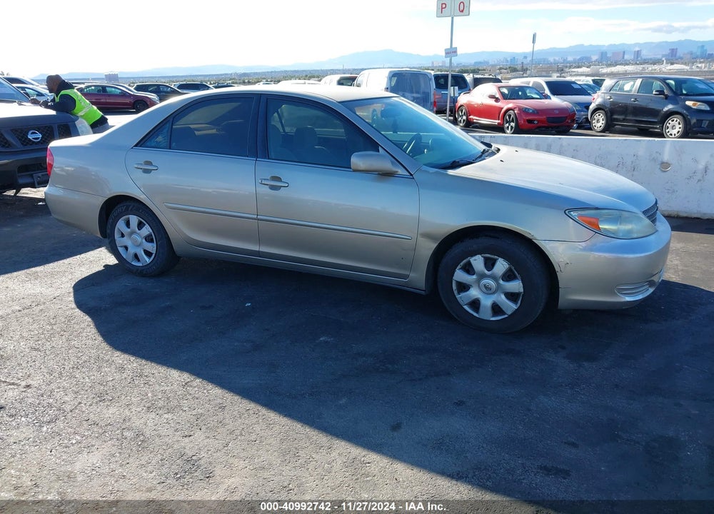 2002 TOYOTA CAMRY LE VIN: 4T1BE32K82U541492