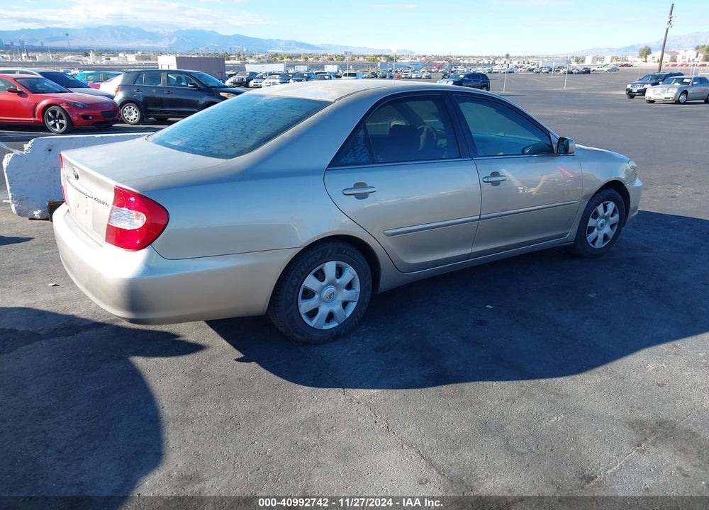 2002 TOYOTA CAMRY LE VIN: 4T1BE32K82U541492