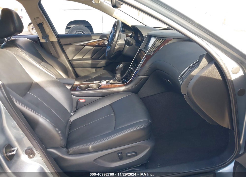 2018 INFINITI Q50 3.0T LUXE VIN: JN1EV7AP6JM352444