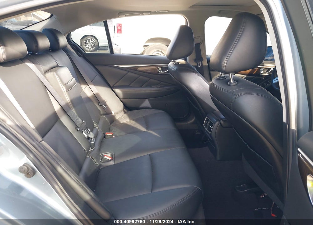 2018 INFINITI Q50 3.0T LUXE VIN: JN1EV7AP6JM352444