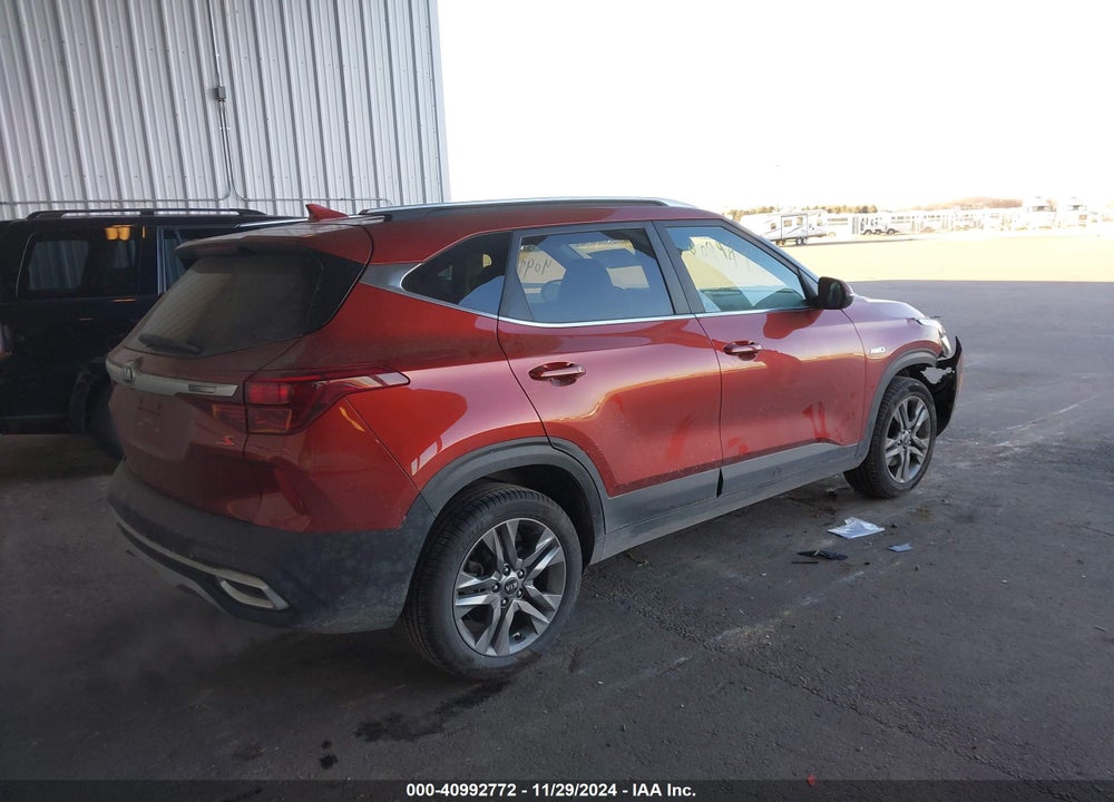 2021 KIA SELTOS S VIN: KNDEUCAA8M7229221