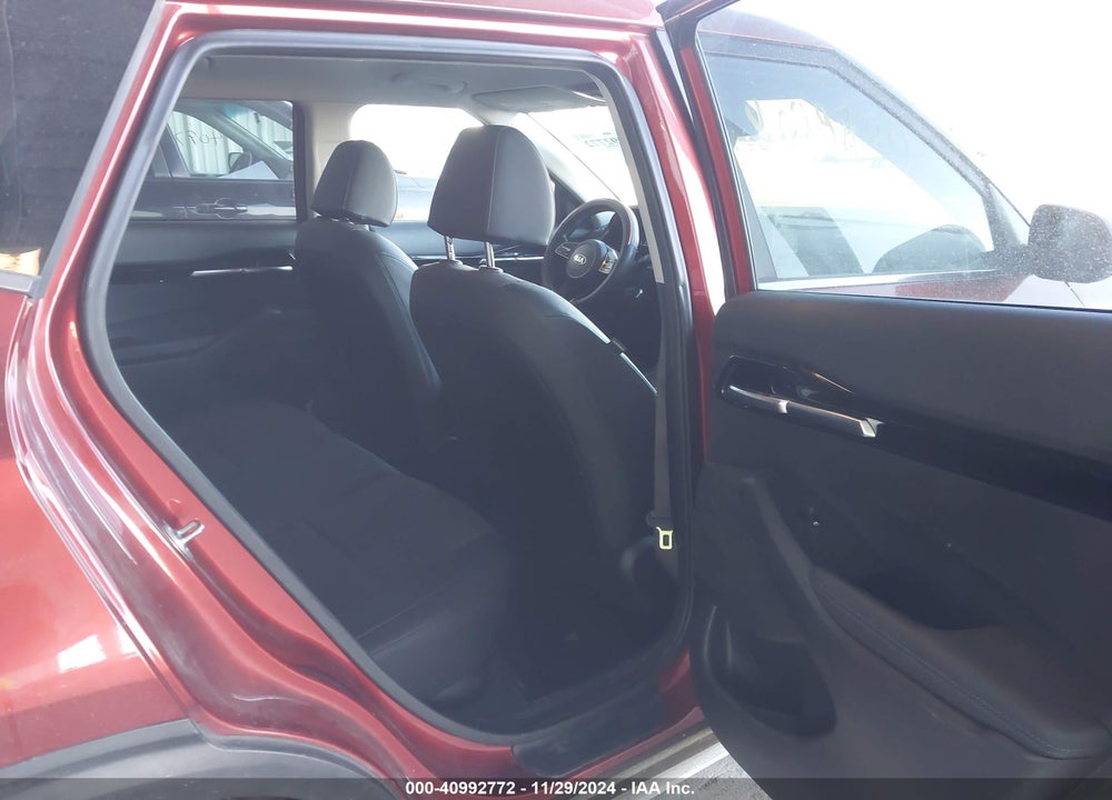 2021 KIA SELTOS S VIN: KNDEUCAA8M7229221