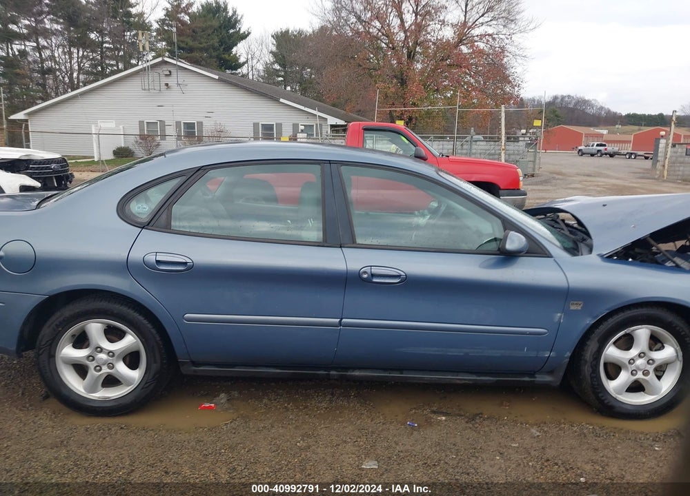 2000 FORD TAURUS SES VIN: 1FAFP55S4YG203382