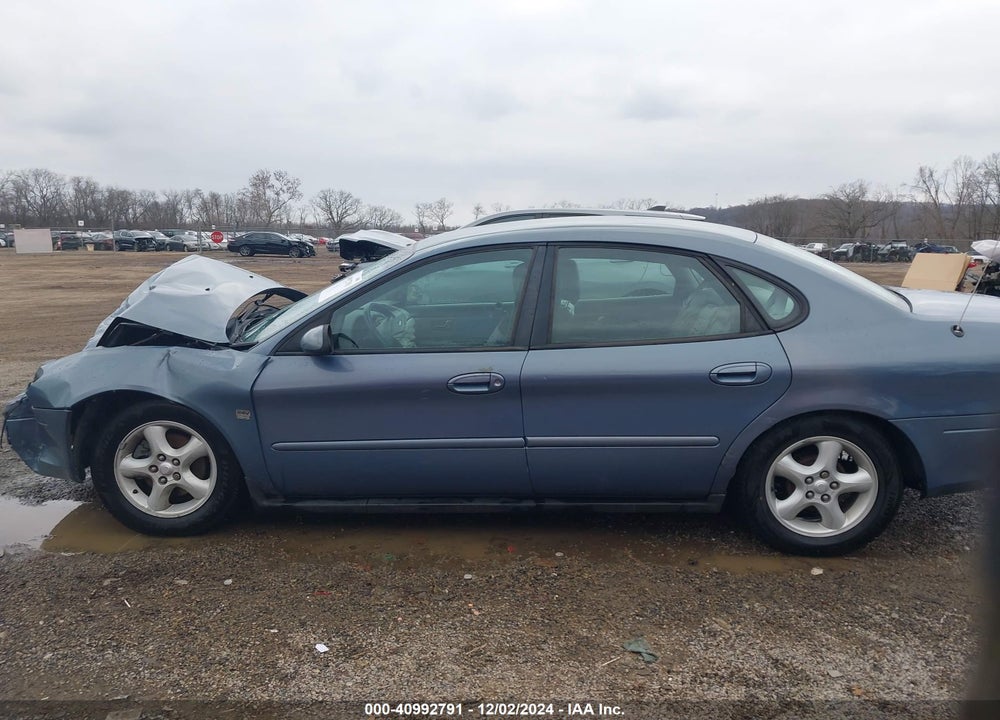 2000 FORD TAURUS SES VIN: 1FAFP55S4YG203382