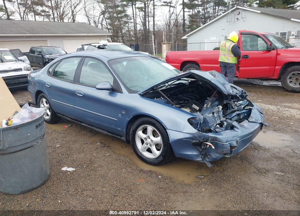 2000 FORD TAURUS SES VIN: 1FAFP55S4YG203382
