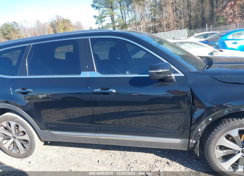 2020 KIA TELLURIDE S VIN: 5XYP64HCXLG031919