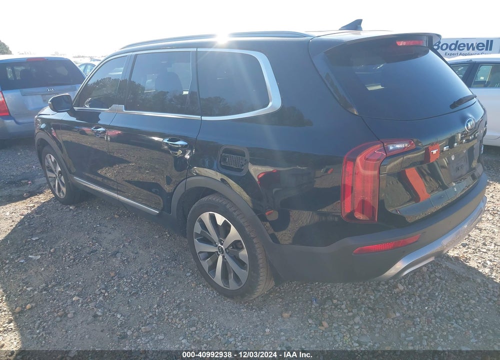 2020 KIA TELLURIDE S VIN: 5XYP64HCXLG031919