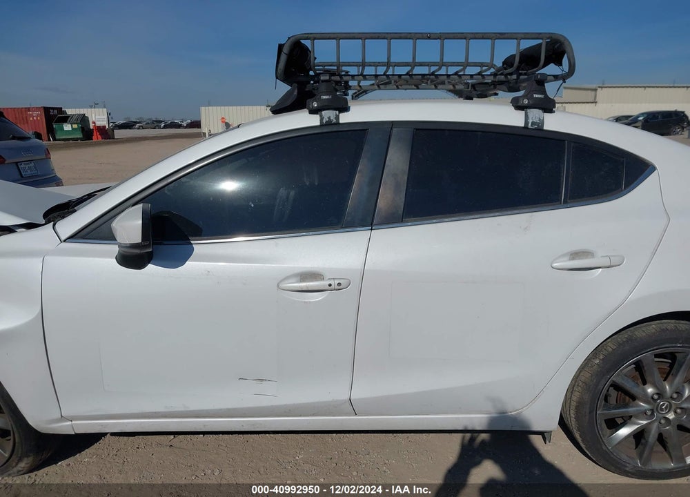 2018 MAZDA 3 TOURING VIN: 3MZBN1V37JM271894