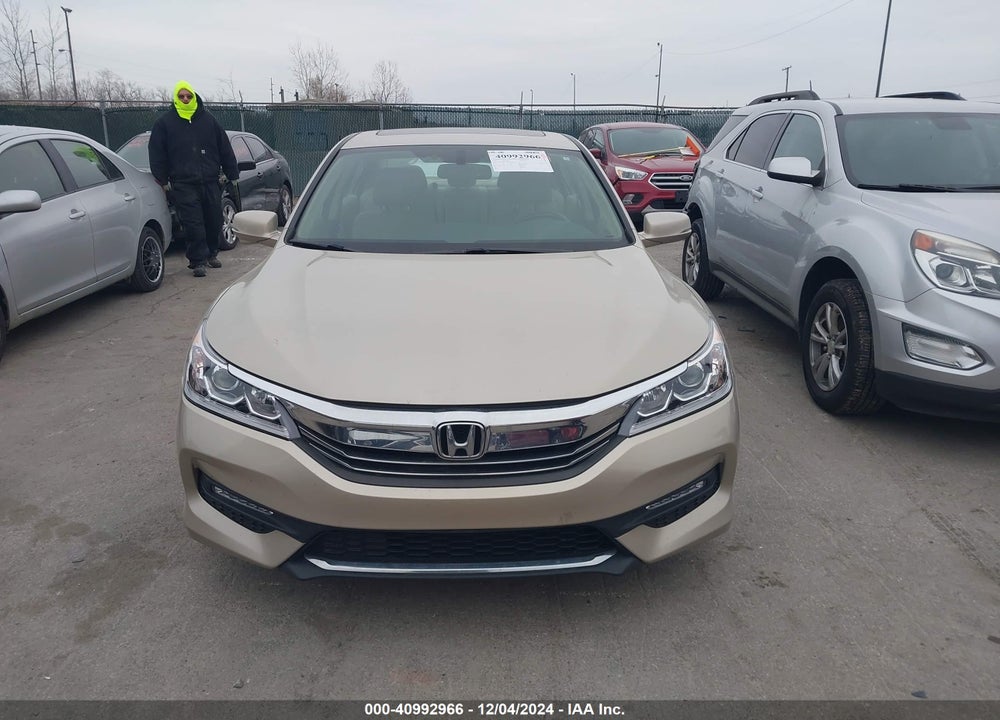 2016 HONDA ACCORD EX-L VIN: 1HGCR2F82GA120819