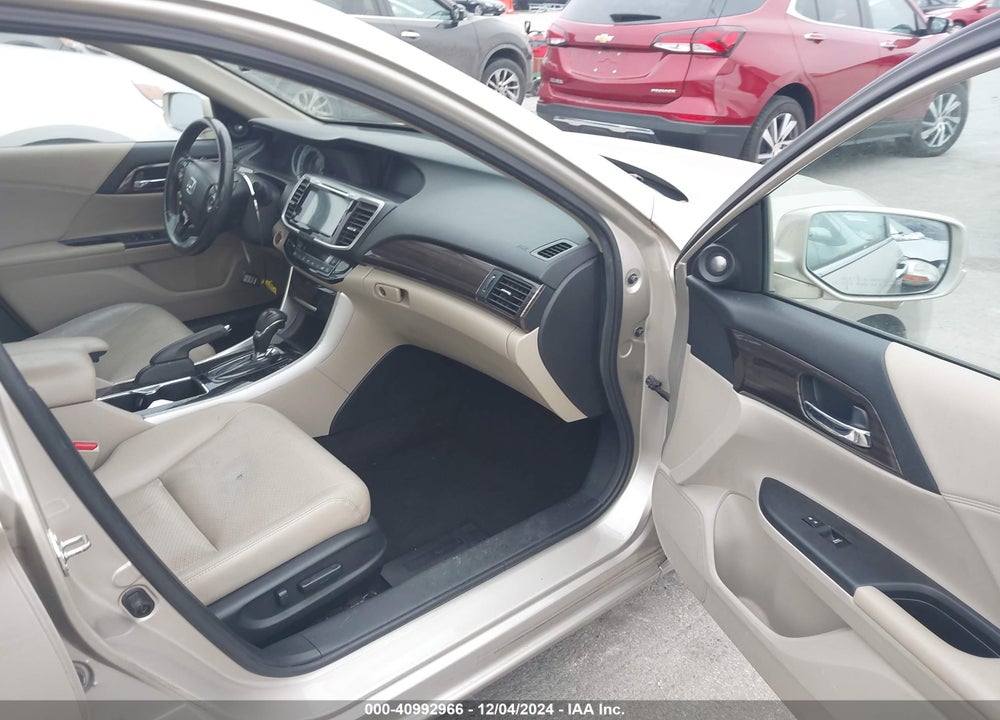 2016 HONDA ACCORD EX-L VIN: 1HGCR2F82GA120819