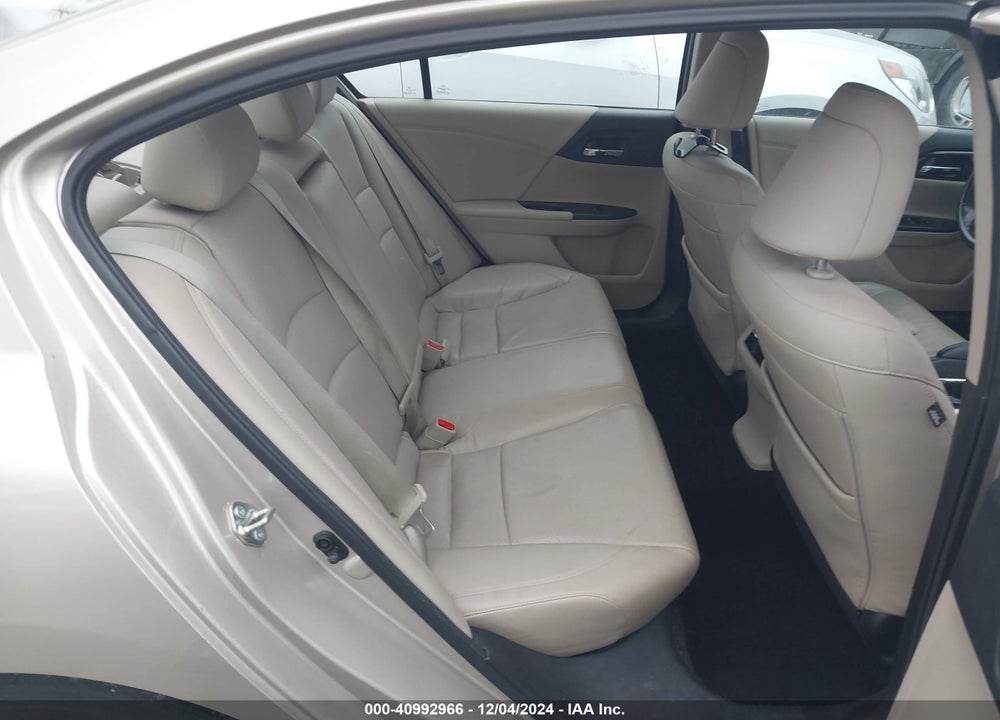 2016 HONDA ACCORD EX-L VIN: 1HGCR2F82GA120819