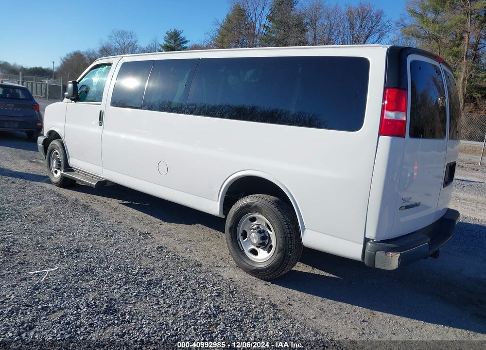 2020 CHEVROLET EXPRESS PASSENGER RWD 3500 EXTENDED WHEELBASE LT VIN: 1GAZGPFG4L1209801