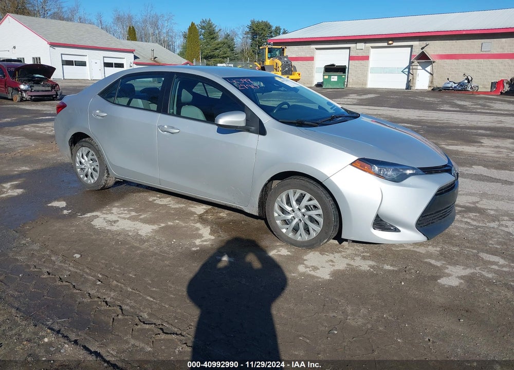 2017 TOYOTA COROLLA LE VIN: 2T1BURHE1HC886073