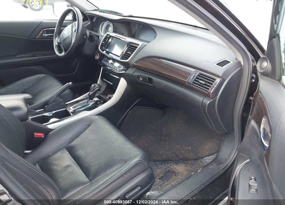 2016 HONDA ACCORD VIN: 1HGCR2F87GA159163