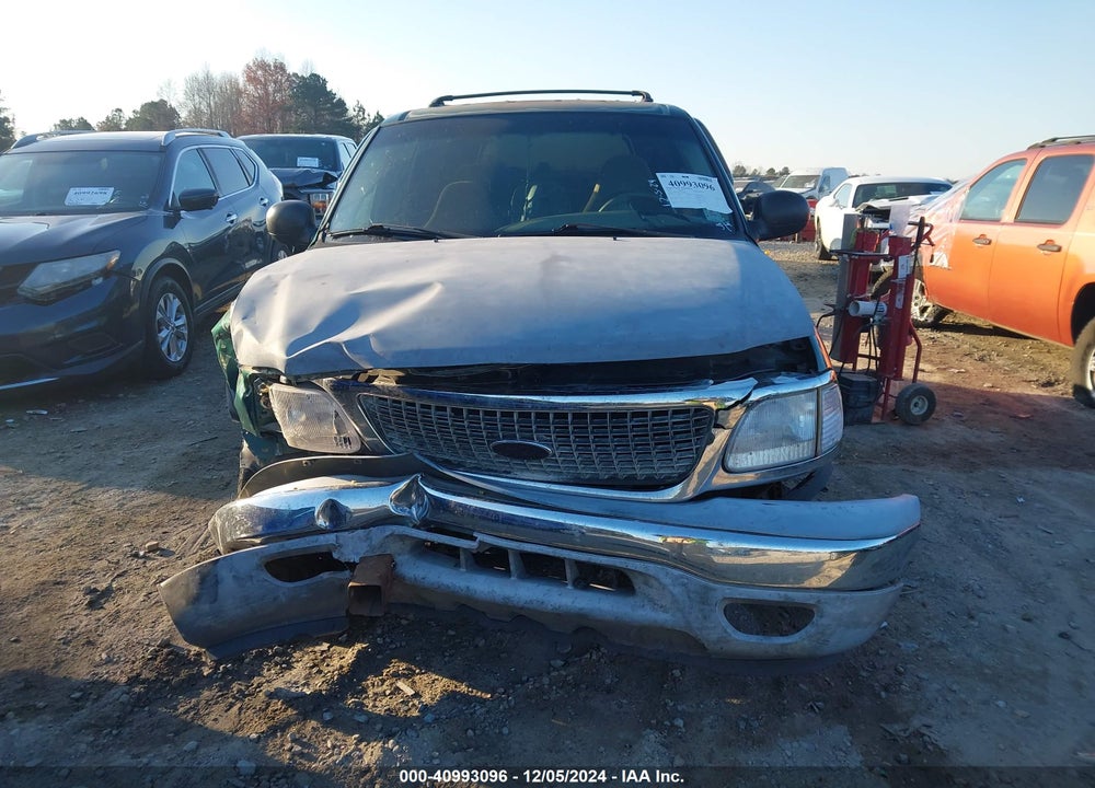 2000 FORD EXPEDITION XLT VIN: 1FMRU1565YLA27506