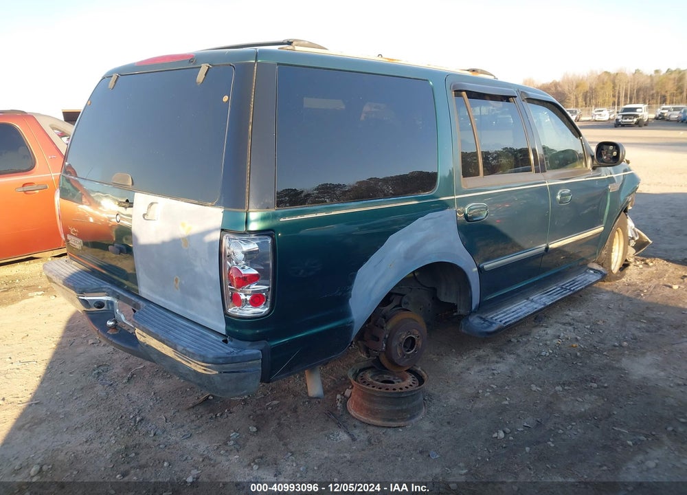 2000 FORD EXPEDITION XLT VIN: 1FMRU1565YLA27506