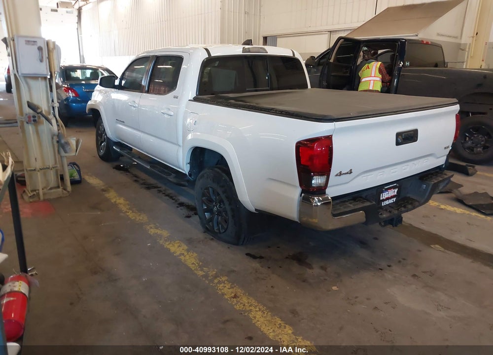 2022 TOYOTA TACOMA VIN: 3TYCZ5AN0NT083898