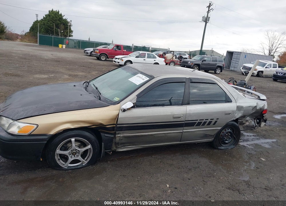 1999 TOYOTA CAMRY LE VIN: 4T1BG22K3XU606566