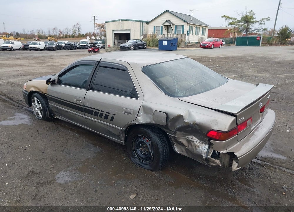 1999 TOYOTA CAMRY LE VIN: 4T1BG22K3XU606566