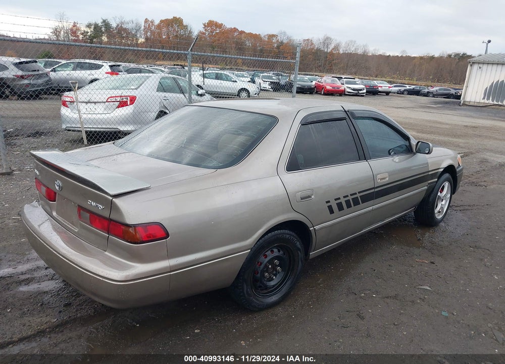 1999 TOYOTA CAMRY LE VIN: 4T1BG22K3XU606566