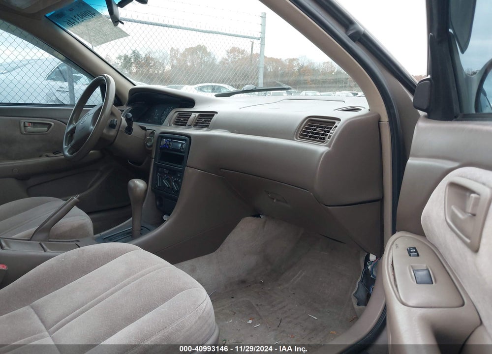 1999 TOYOTA CAMRY LE VIN: 4T1BG22K3XU606566