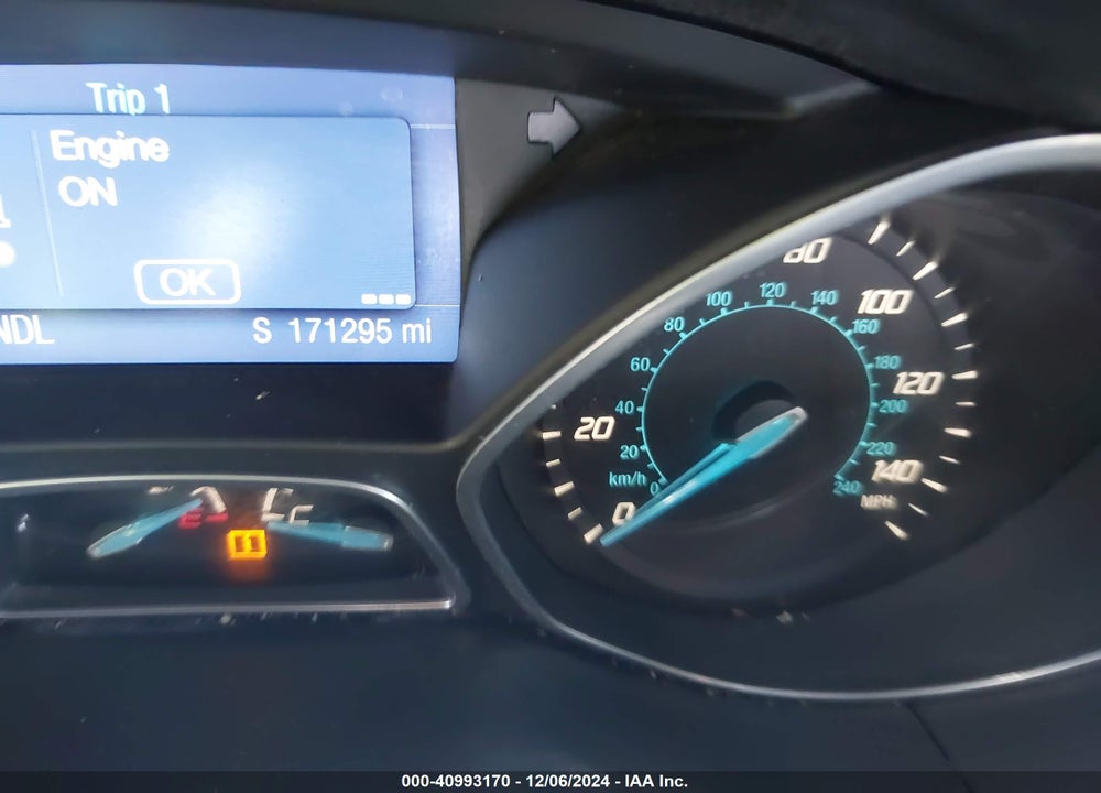 2014 FORD FOCUS SE VIN: 1FADP3F28EL182436