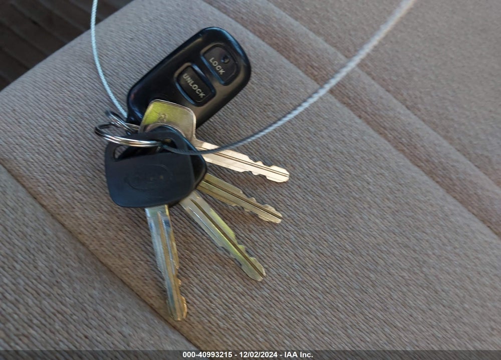2001 TOYOTA CAMRY LE V6 VIN: 4T1BF22K31U964843
