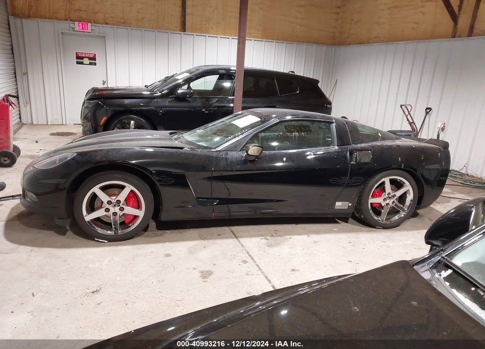 2005 CHEVROLET CORVETTE VIN: 1G1YY24U055132585