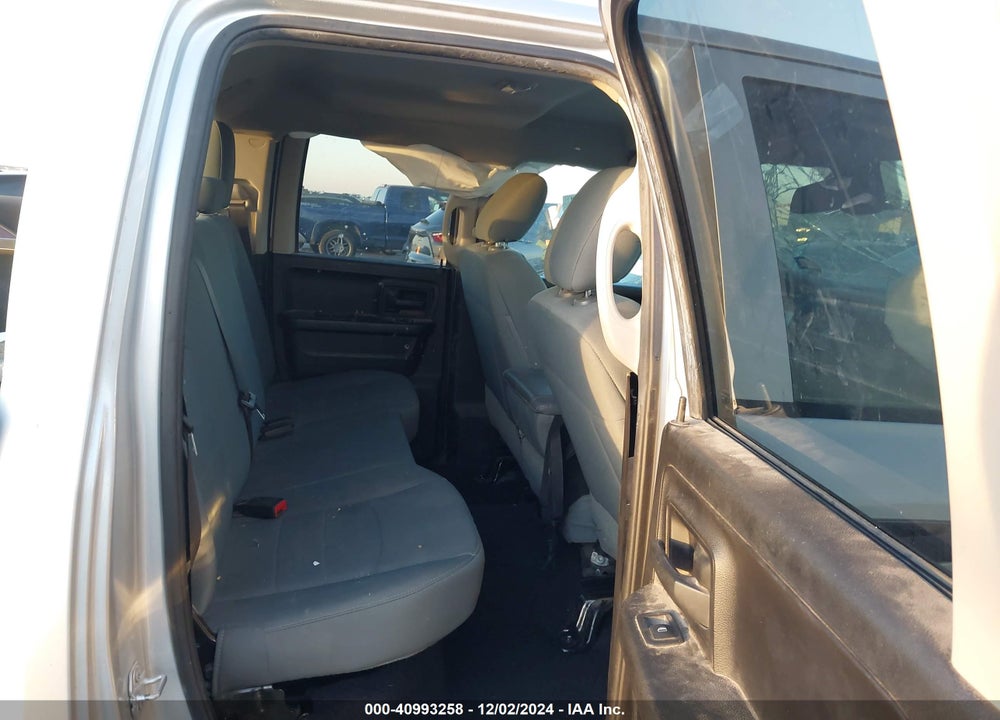 2019 RAM 1500 CLASSIC TRADESMAN 4X2 6'4 BOX VIN: 1C6RR6FT4KS572530