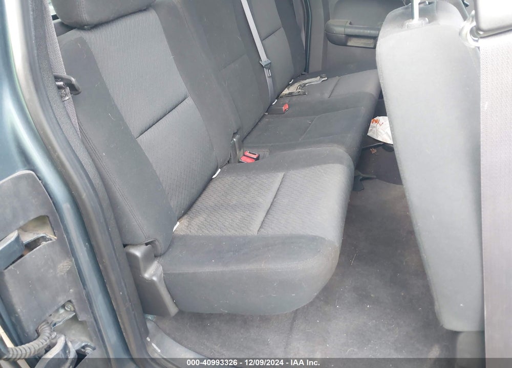 2011 CHEVROLET SILVERADO 1500 LT VIN: 1GCRKSE33BZ263467