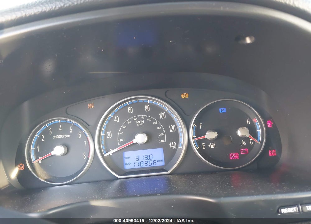 2009 HYUNDAI SANTA FE GLS VIN: 5NMSG73D09H308150