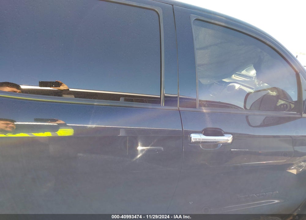 2019 TOYOTA TUNDRA SR5 5.7L V8 VIN: 5TFDW5F10KX817718