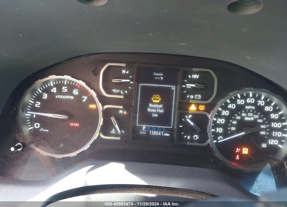 2019 TOYOTA TUNDRA SR5 5.7L V8 VIN: 5TFDW5F10KX817718