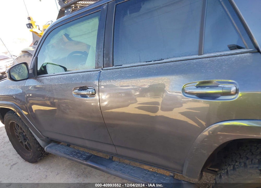 2016 TOYOTA 4RUNNER SR5 VIN: JTEBU5JR8G5300515