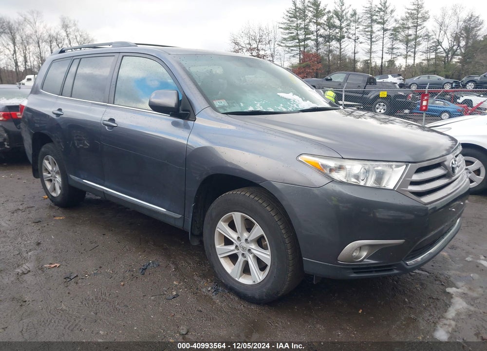 2013 TOYOTA HIGHLANDER PLUS/SE VIN: 5TDBK3EH6DS255970