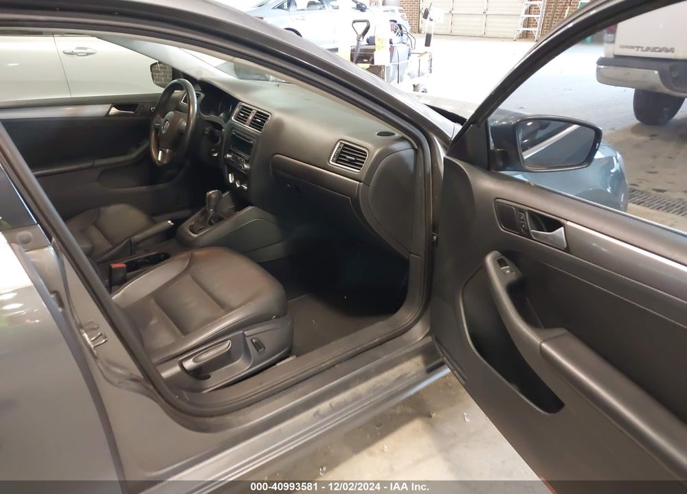 2014 VOLKSWAGEN JETTA 2.0L TDI VIN: 3VWLL7AJ8EM253363