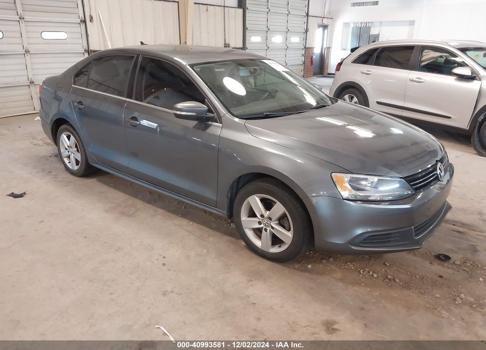 2014 VOLKSWAGEN JETTA 2.0L TDI VIN: 3VWLL7AJ8EM253363