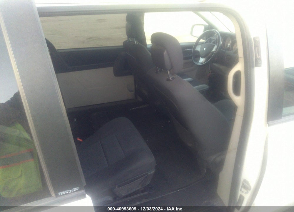 2010 DODGE GRAND CARAVAN HERO VIN: 2D4RN3D17AR427229