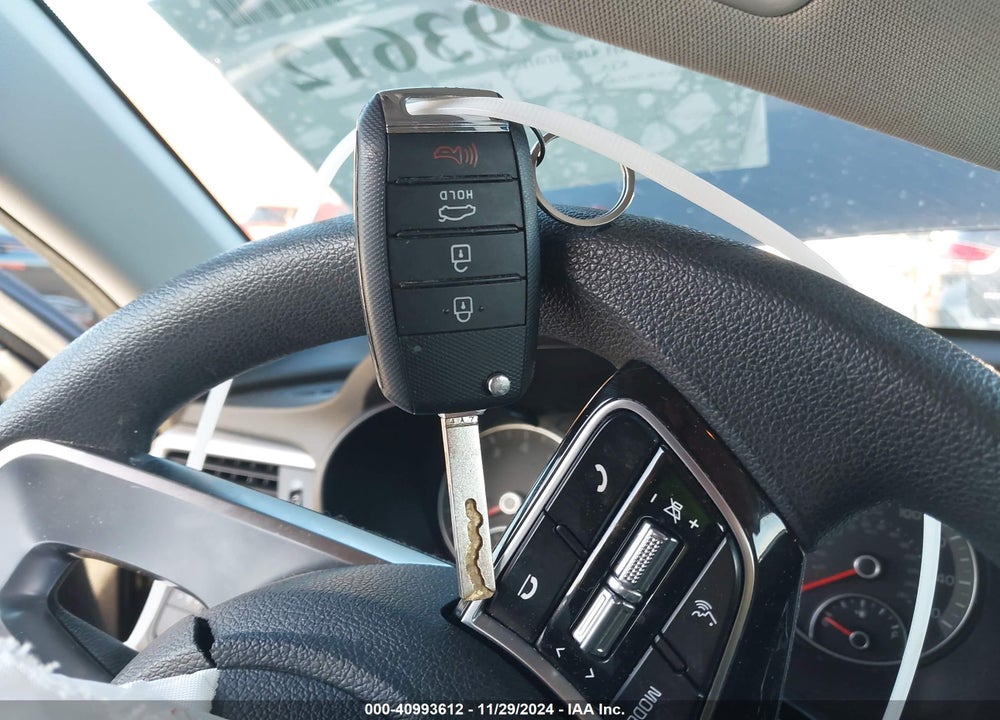 2020 KIA OPTIMA VIN: 5XXGT4L38LG443115
