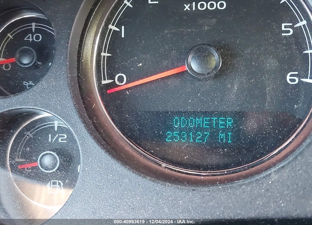 2013 CHEVROLET SUBURBAN 1500 LT VIN: 1GNSCJE0XDR163908