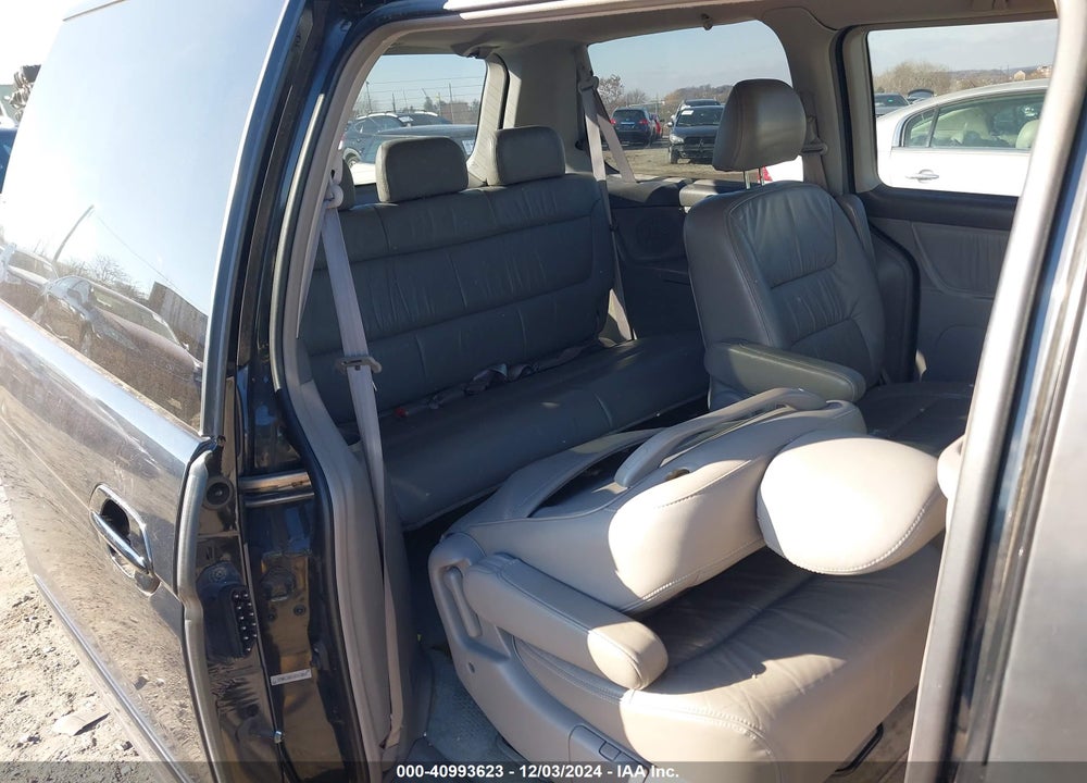 2003 HONDA ODYSSEY EX-L VIN: 5FNRL18053B143850