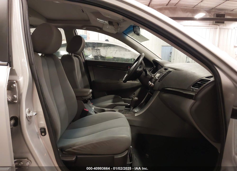 2009 HYUNDAI SONATA GLS VIN: 5NPET46C09H496844