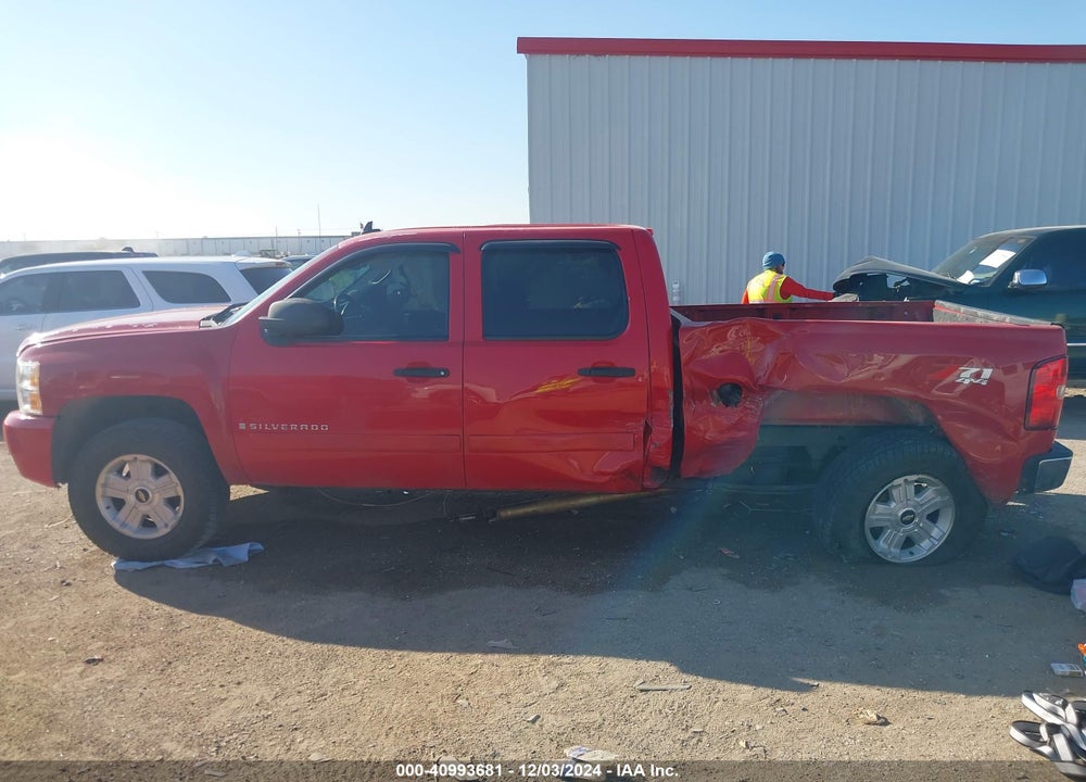 2008 CHEVROLET SILVERADO 1500 LT1 VIN: 2GCEK133081331091