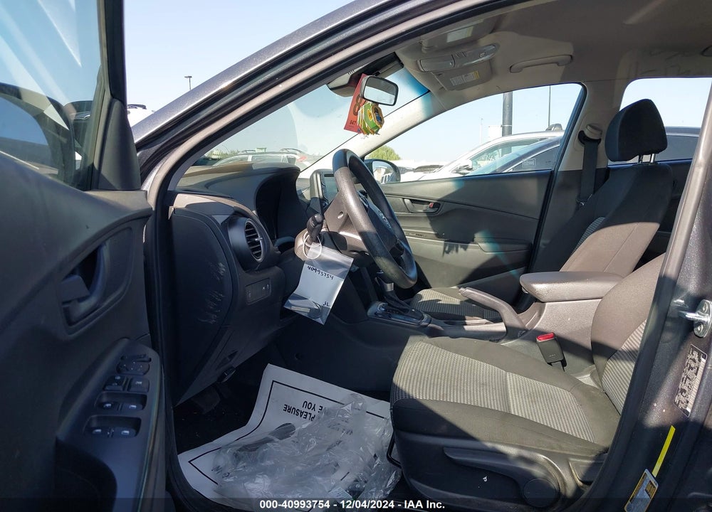 2020 HYUNDAI KONA SE VIN: KM8K12AA4LU592276
