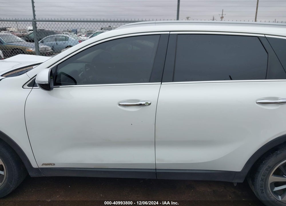 2019 KIA SORENTO 3.3L EX VIN: 5XYPHDA55KG533869