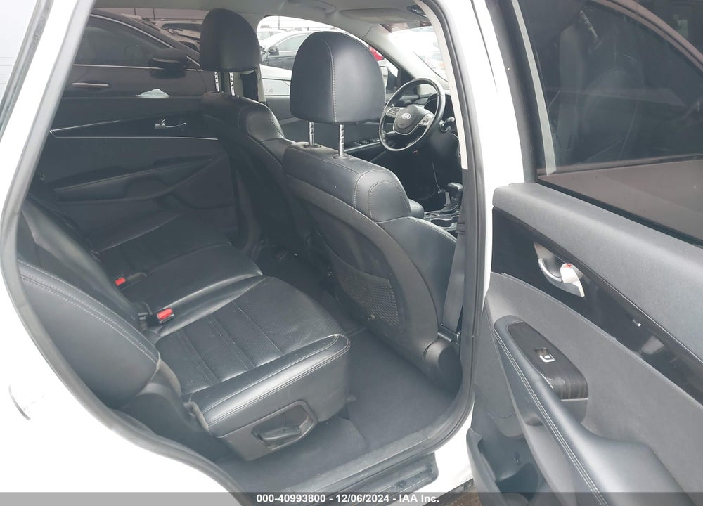 2019 KIA SORENTO 3.3L EX VIN: 5XYPHDA55KG533869