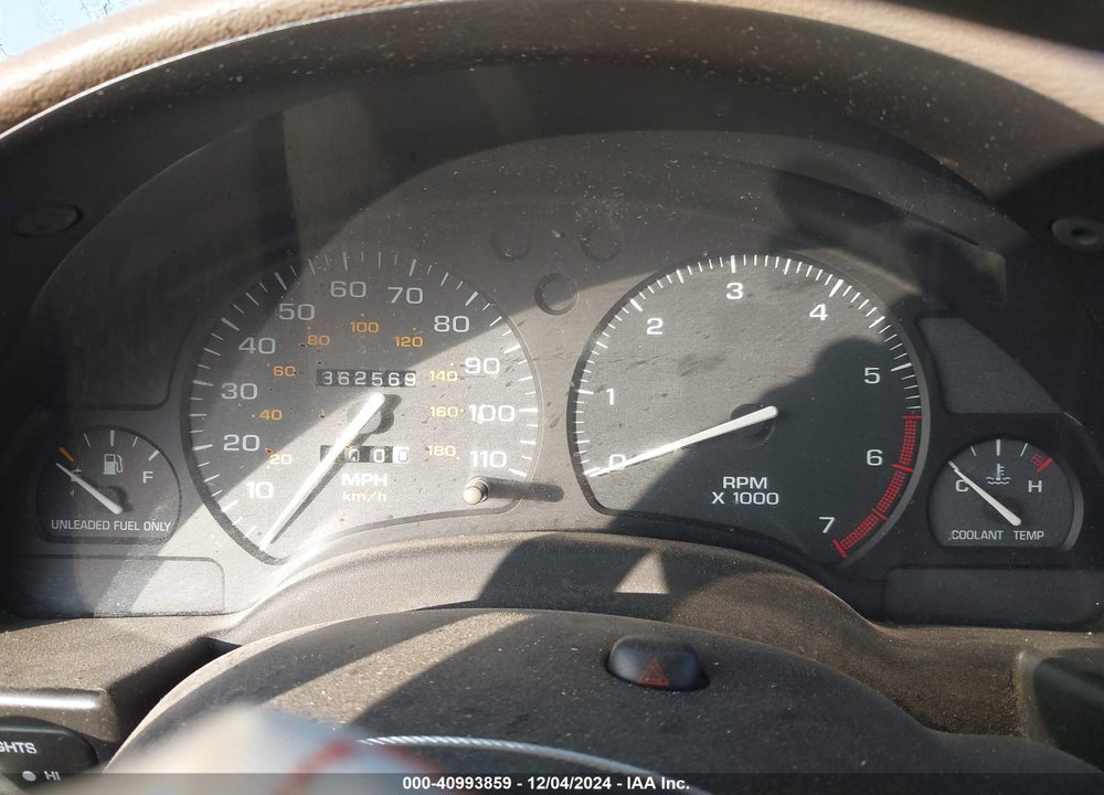 1997 SATURN SL VIN: 1G8ZF5285VZ342059
