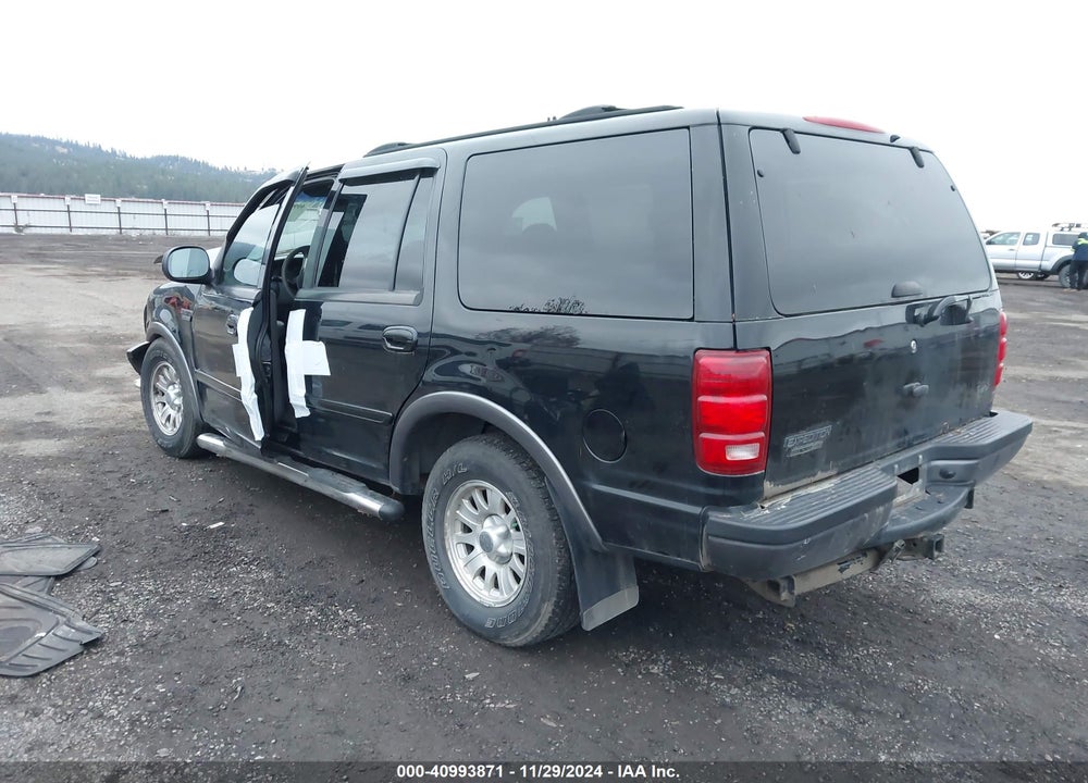 2000 FORD EXPEDITION XLT VIN: 1FMPU16L7YLC49136