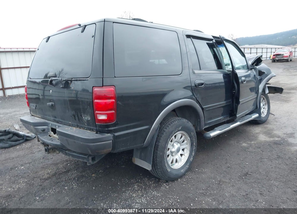 2000 FORD EXPEDITION XLT VIN: 1FMPU16L7YLC49136